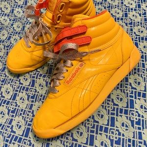 Yellow and Orange patent leather Reebok freestyle hi size 6.5 Big Bird